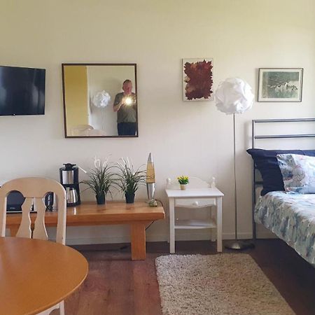 Ekhult Apartments - Ground Floor - Garden And Lake View 乌尔里瑟港 外观 照片